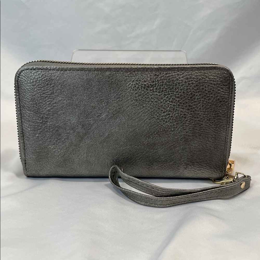 Chic Black Leather Wristlet Wallet